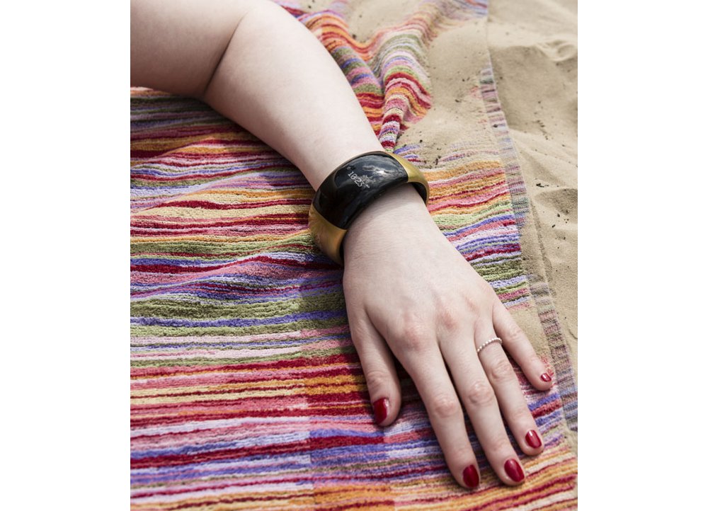 smartwatch under 200 dollars