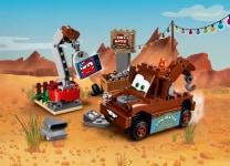 LEGO® Η Αυλή με Παλιοσίδερα του Μπάρμπα
