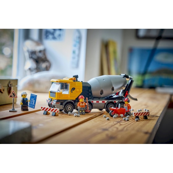 LEGO® City Cement Mixer (60478) image 6