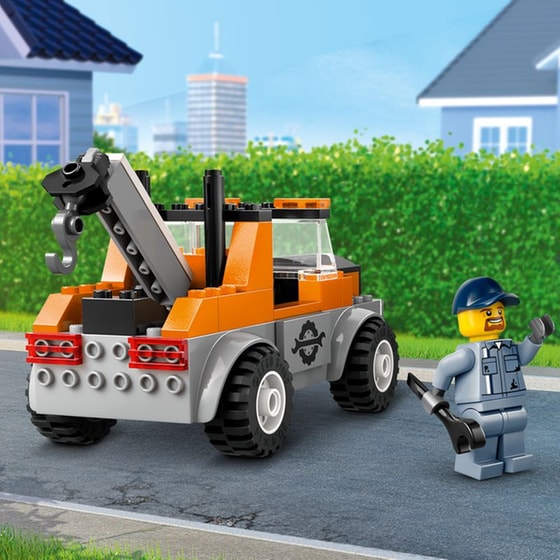 LEGO® City Tow Truck and Sports Car Repair (60435) image 1