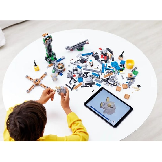 LEGO® Super Mario™ Reznor Knockdown Expansion Set (71390) image 4