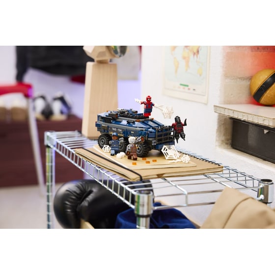 LEGO® Spider-Man Prison Transport Chase (76349) image 13