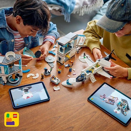 LEGO® City Αεροδρόμιο με Αεροπλάνο (60502) image 7