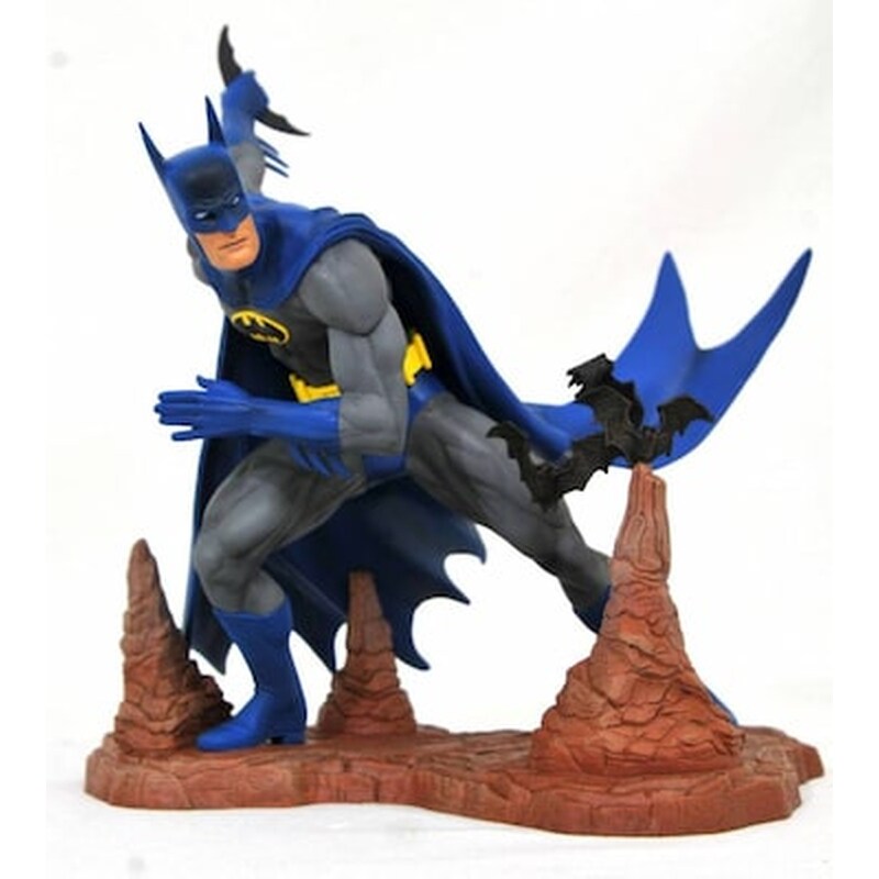 Dc Comic Gallery Pvc Statue Batman By Neal Adams Exclusive 28 Cm