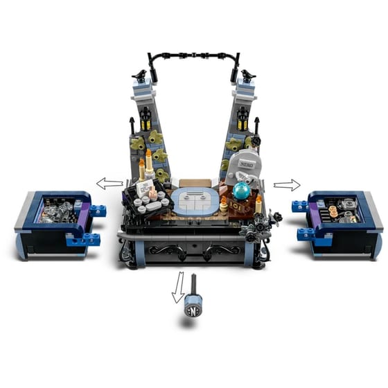 LEGO® Wednesday Addams Figure (76780) image 4