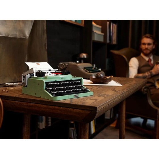 LEGO® Ideas Typewriter (21327) image 8
