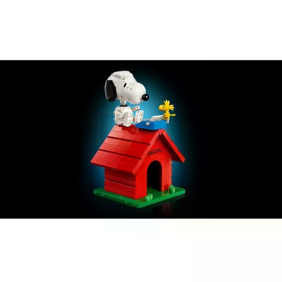 LEGO® Ideas Peanuts: Snoopy's Doghouse (21368) image 9