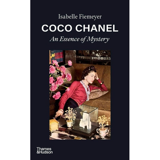 Coco Chanel: An Essence of Mystery image 0