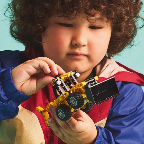 LEGO® Technic Backhoe Loader (42197) image 11