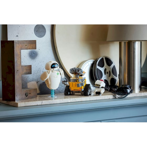 LEGO® Disney and Pixar WALL-E and EVE (43279) image 6