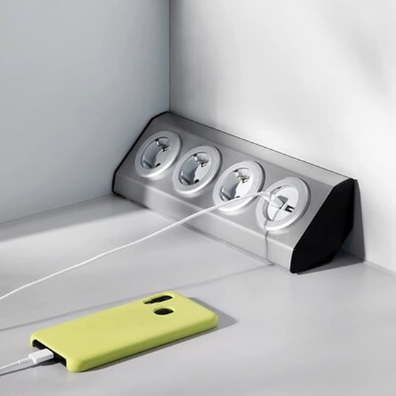 Πολύπριζο Ασφαλείας Navaris Kitchen 3 θέσεων & 2x Usb 1.5m - Ασημί image 1