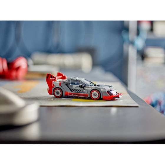 LEGO® Speed Champions Audi S1 E-Tron Quattro Race Car (76921) image 2