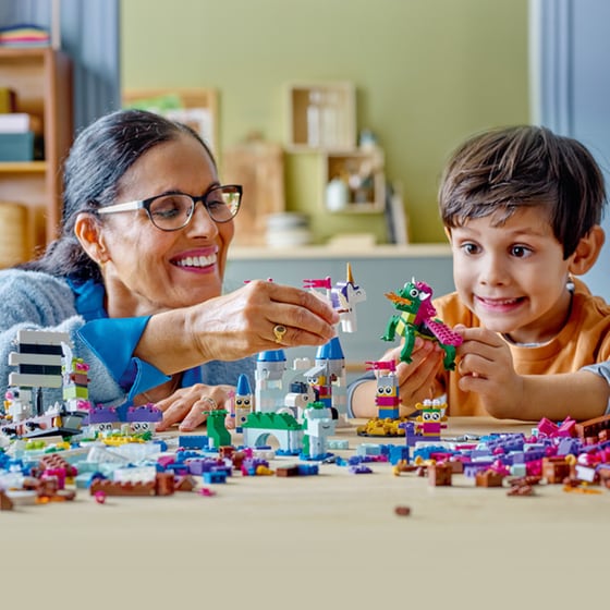LEGO® Classic Creative Fantasy Universe (11033) image 7