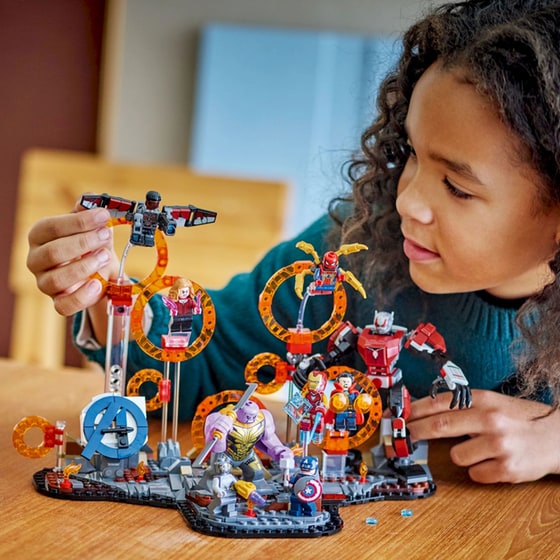 LEGO® Marvel Avengers: Endgame Final Battle (76323) image 3