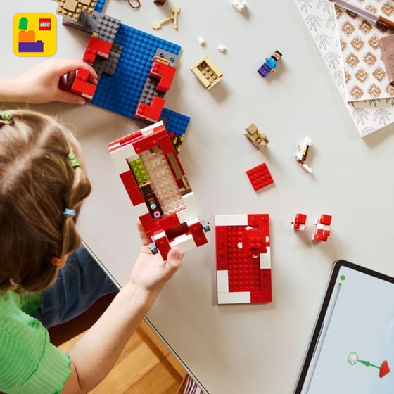 LEGO® Minecraft The Mooshroom House (21270) image 11