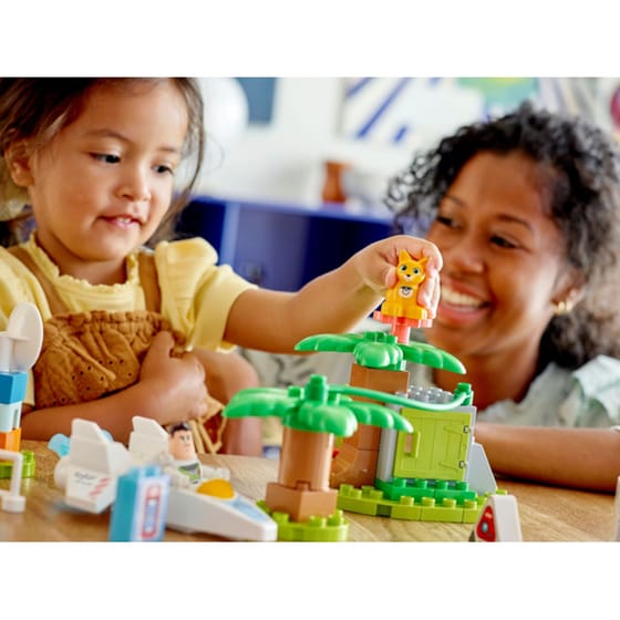 LEGO® Duplo Disney Buzz Lightyear’s Planetary Mission (10962) image 8