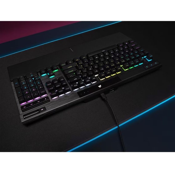 Corsair K70 RGB Pro Gaming Μηχανικό Ενσύρματο USB Πληκτρολόγιο RGB Μαύρο (US) image 5
