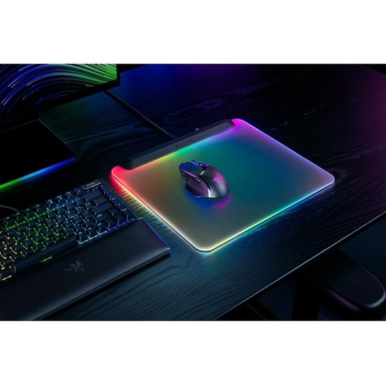 Razer FIREFLY V2 PRO Gaming Mouse Pad Medium 360 mm - Black image 8