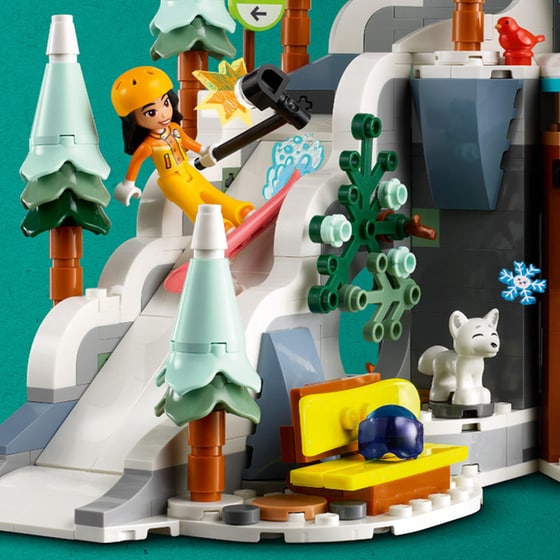 LEGO® Friends Holiday Ski Slope and Café (41756) image 4