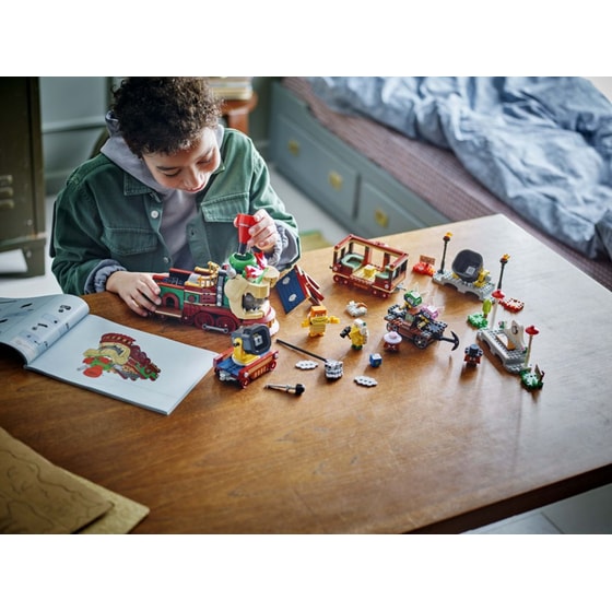 LEGO® Super Mario™ The Bowser Express Train (71437) image 9