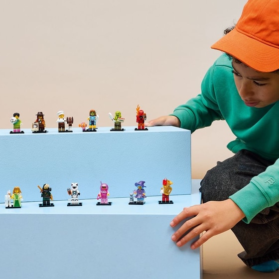 LEGO® Minifigures Series 29 (71052) image 23