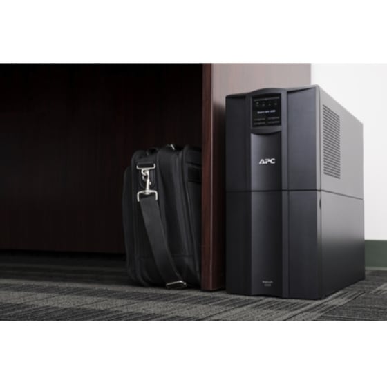 UPS APC Smart-UPS 2200VA 230V Μαύρο image 1