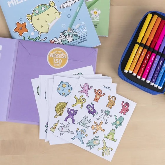 Colouring Book Milan με Αυτοκόλλητα Alien Invasion image 2