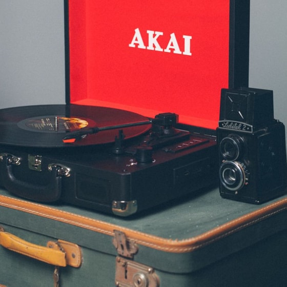 Πικάπ Akai ATT-E10 Με Ενσωματωμένα Ηχεία - Μαύρο image 28