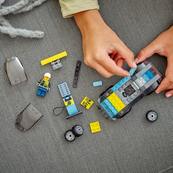 LEGO® City Electric Sports Car (60383) image 11