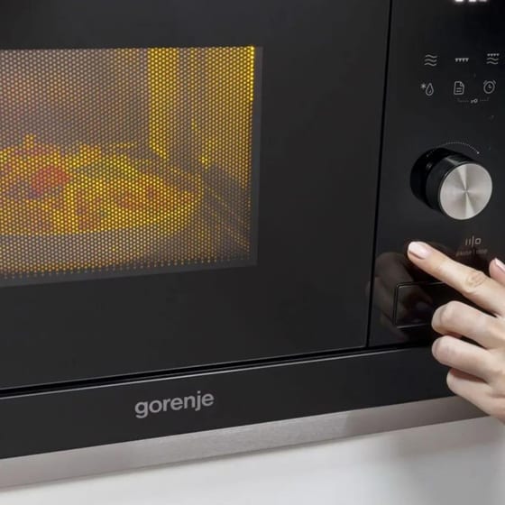 Εντοιχιζόμενος Φούρνος Μικροκυμάτων με Grill GORENJE BM251SG2BG 25 lt Μαύρο image 2