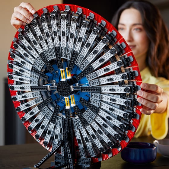 LEGO® Marvel Captain America's Shield (76262) image 5