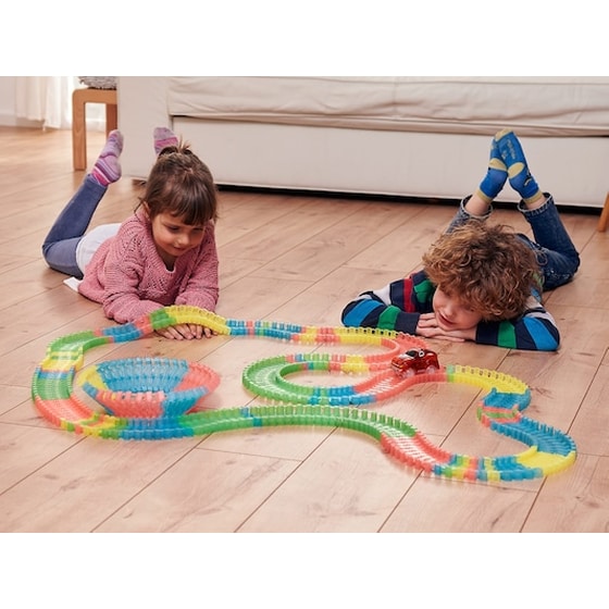 Αυτοκινητόδρομος Με Led Αυτοκινητάκι – Magic Tracks 11ft 220pcs image 2