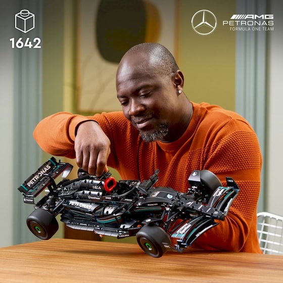 LEGO® Technic Mercedes-AMG F1 W14 E Performance (42171) image 2