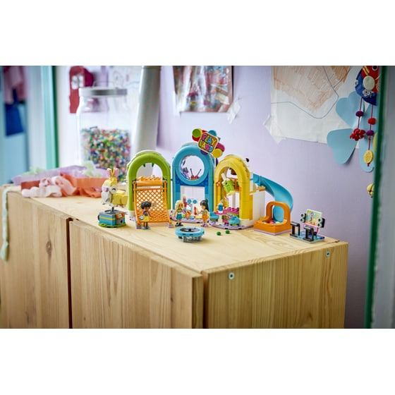 LEGO® Friends Fun Indoor Playground (42686) image 6