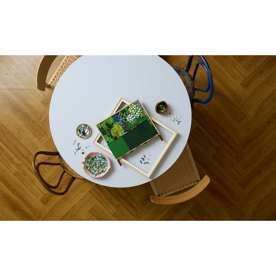 LEGO® Art Claude Monet – Bridge over a Pond of Water Lilies (31220) image 4