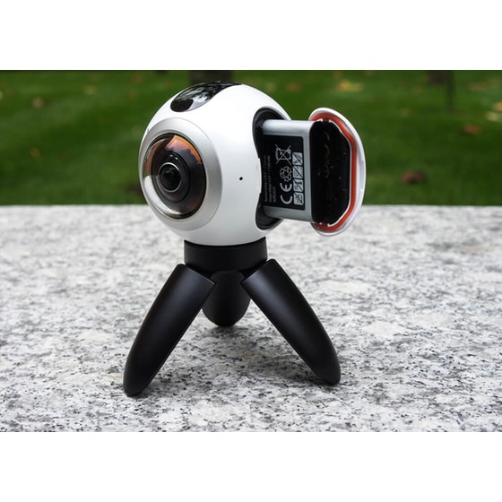 Action Camera Samsung Gear 360 4K WiFi image 3