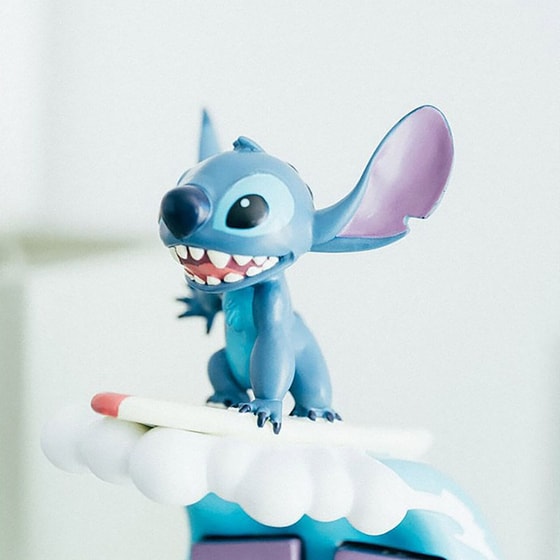 Επιτραπέζιο Διαρκές Ημερολόγιο 3D Erik Disney Lilo And Stitch Surfer image 4