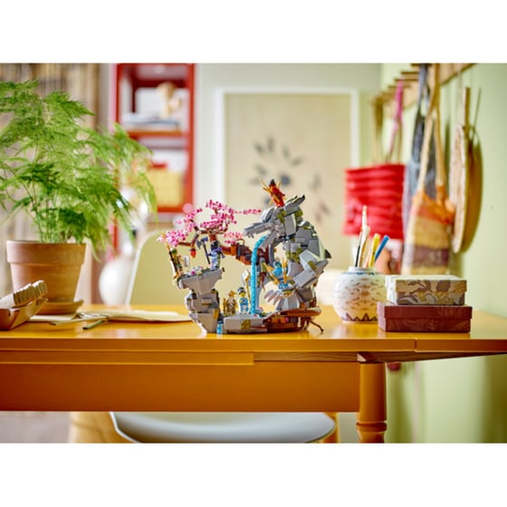 LEGO® Ninjago Dragon Stone Shrine (71819) image 2