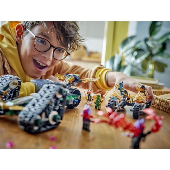 LEGO® Ninjago Ninja Team Combo Vehicle (71820) image 3