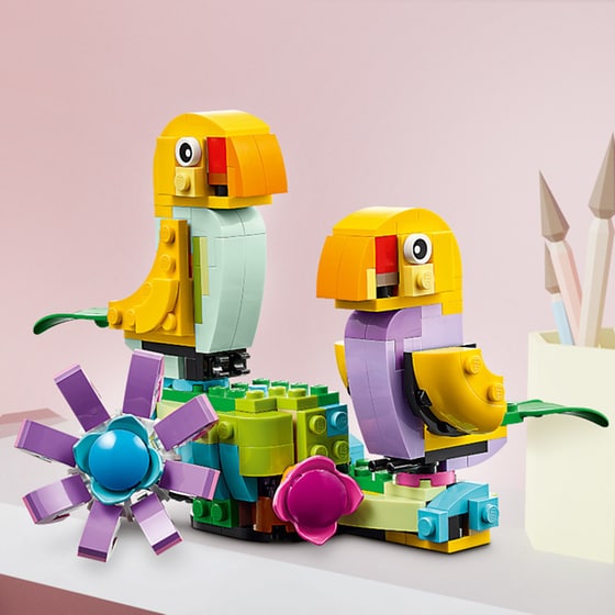 LEGO® Creator Flowers in Watering Can (31149) image 5