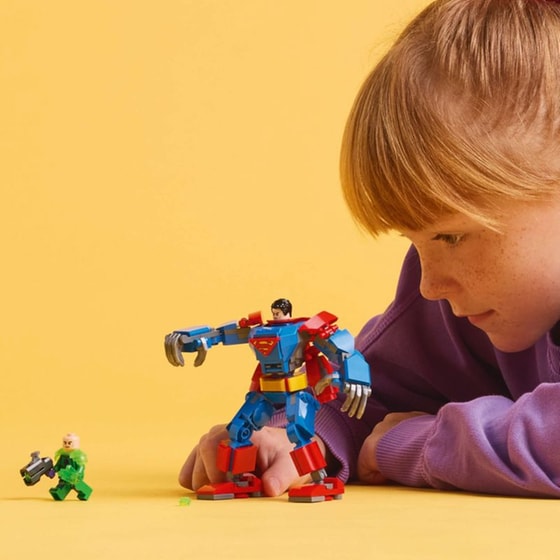 LEGO® DC Superman™ Mech vs. Lex Luthor™ (76302) image 7