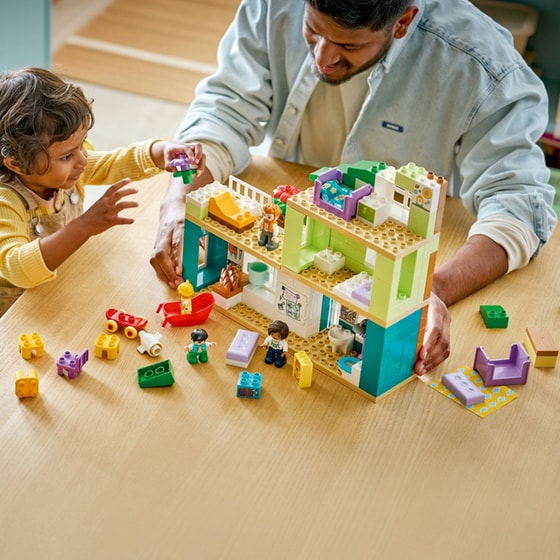 LEGO® DUPLO® Town 3 σε 1 Μοντέρνα Μονοκατοικία με Φιγούρες (10470) image 2