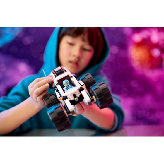LEGO® City Space Explorer Rover and Alien Life (60431) image 4