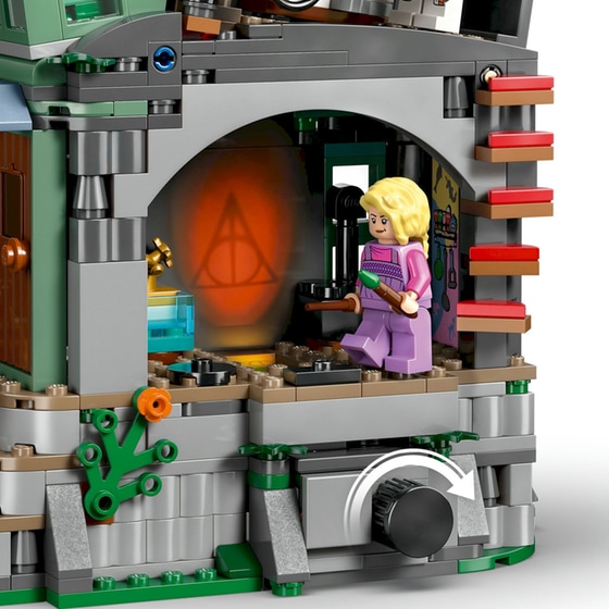 LEGO® Harry Potter™ Το Σπίτι της Λούνα Λάβγκουντ (76467) image 2