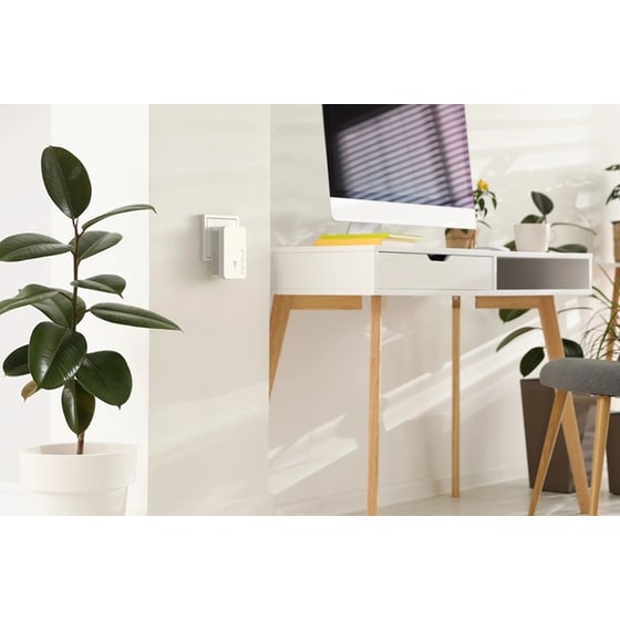 Devolo 1200 8869 Wi-Fi Range Extender Wi‑Fi 5 Dual Band (2.4 & 5 GHz) 1200 Mbps image 3