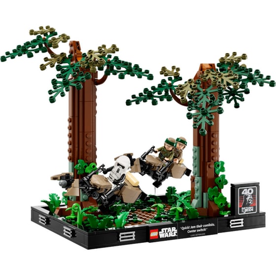 LEGO® Star Wars Endor™ Speeder Chase Diorama (75353) image 7