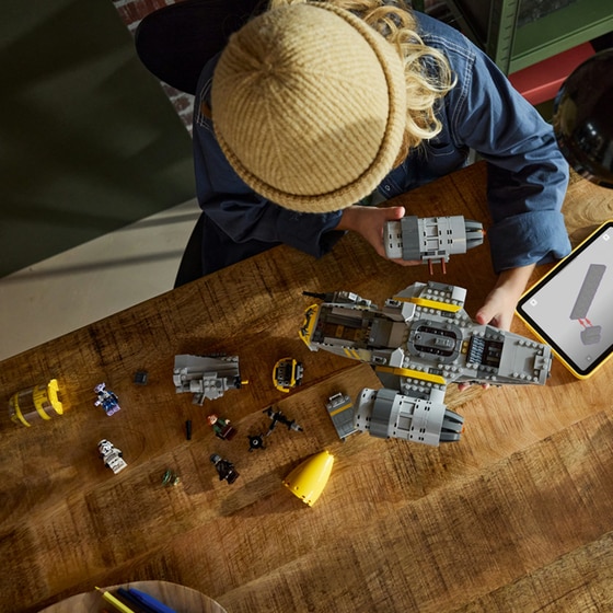 LEGO® Star Wars™ The Razor Crest™ (75447) image 4