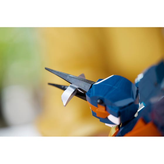 LEGO® Icons Kingfisher Bird (10331) image 5