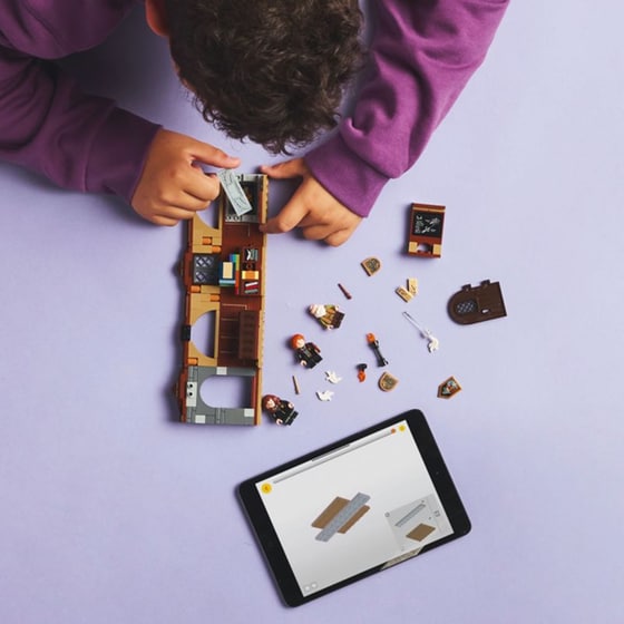 LEGO® Harry Potter Hogwarts™ Castle: Charms Class (76442) image 9