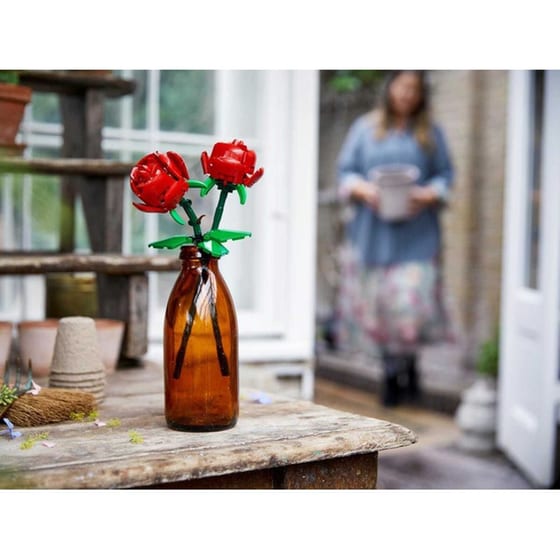 LEGO® Icons Roses (40460) image 5